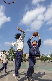 弗罗因德：磁卡在场上对我们不可或缺；对目前的阵容非常满意