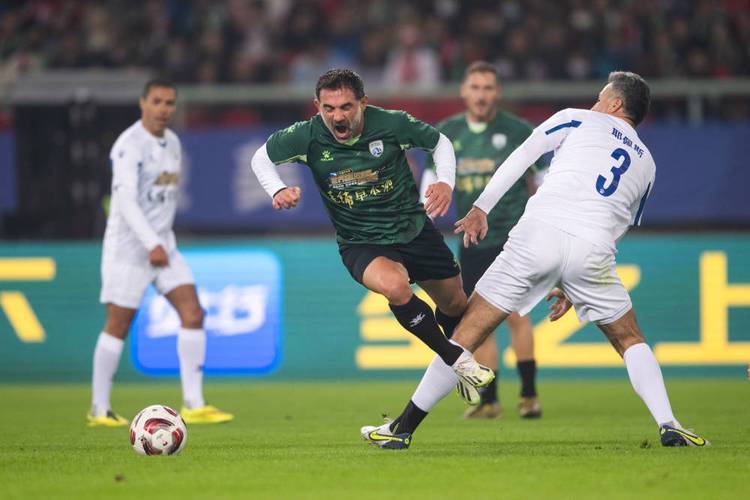 地与中东俱 地与中东俱